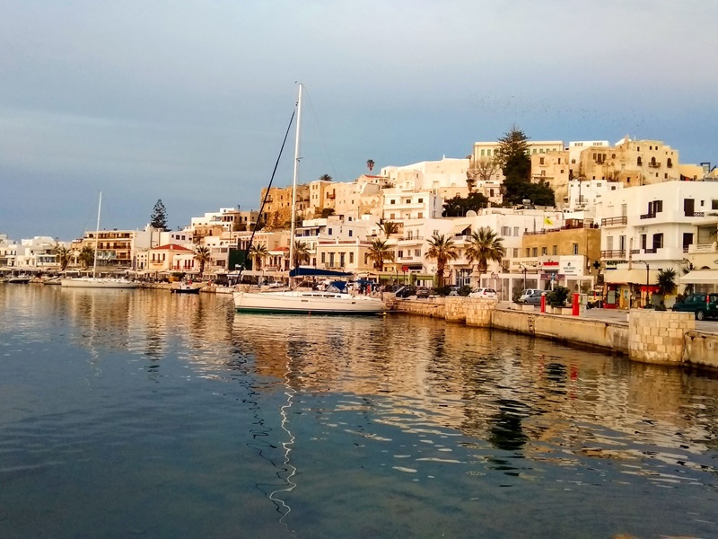 Naxos Town apartments with pool